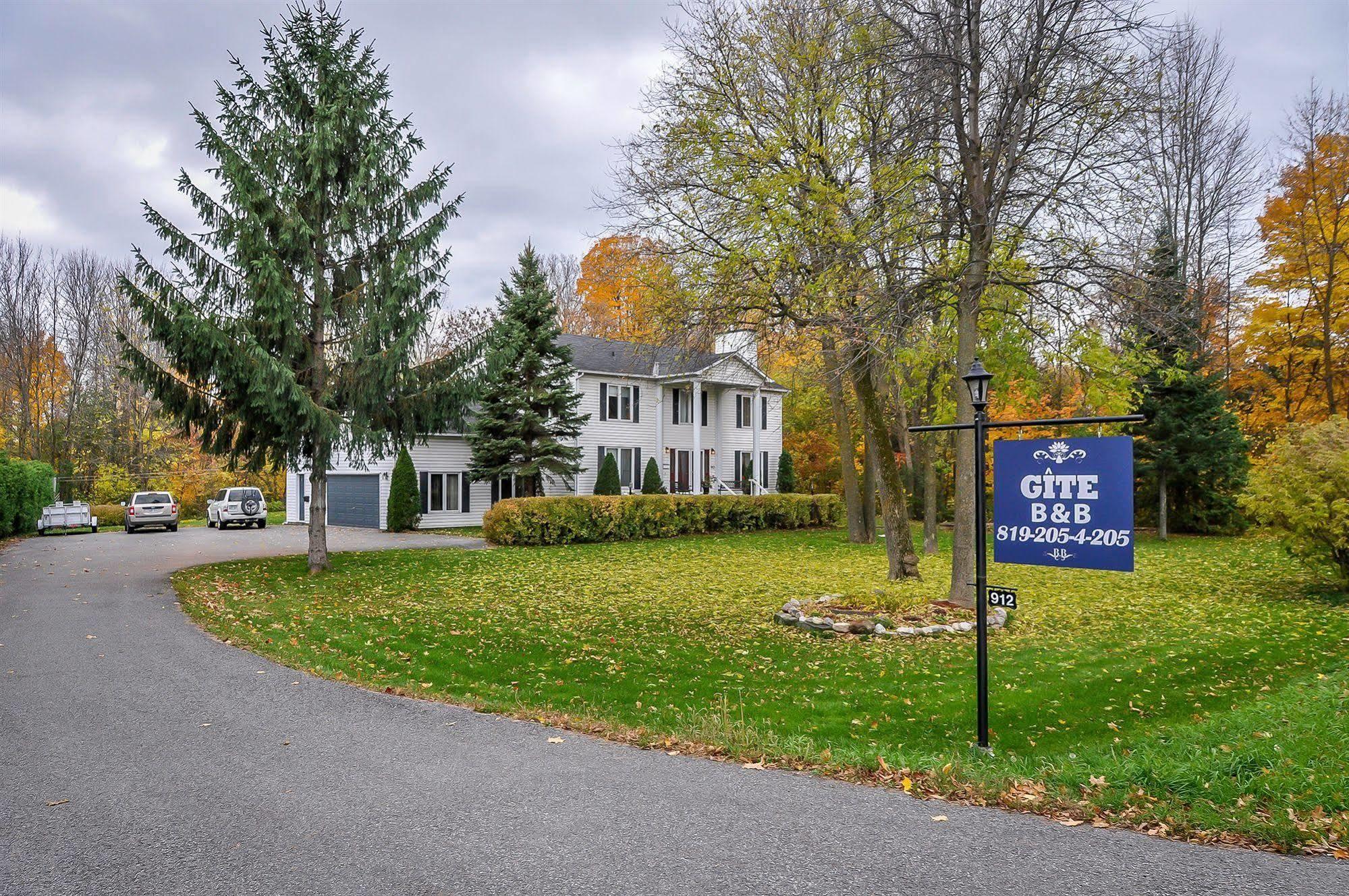 La Villa Rivermead Gatineau Extérieur photo